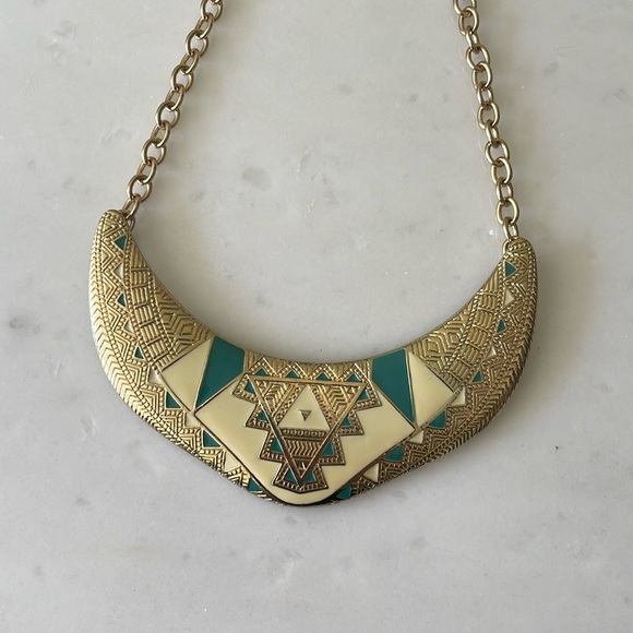 + SPARKLING SAGE + Tribal Necklace - Picture 4 of 8